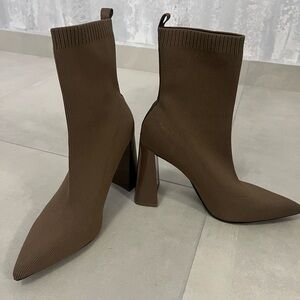Zara Elegant Brown Knit Ankle Boots Sz 38